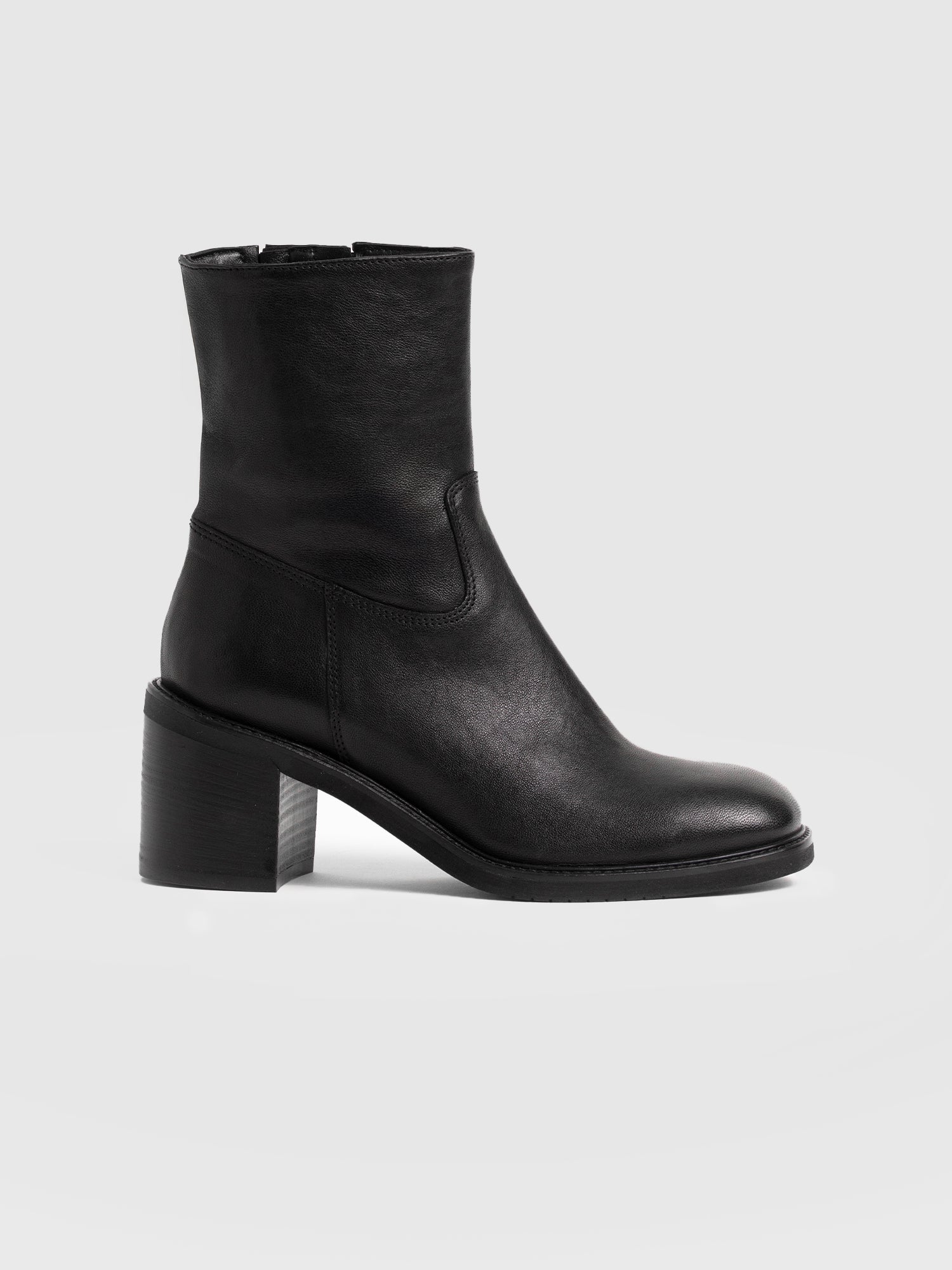 Dakota Ankle Boot - Black - Women's Shoes | Saint + Sofia® EU